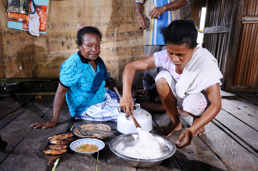 Proses_pembuatan_Papeda